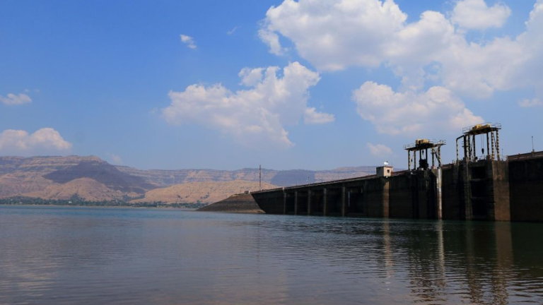 Dhom Dam